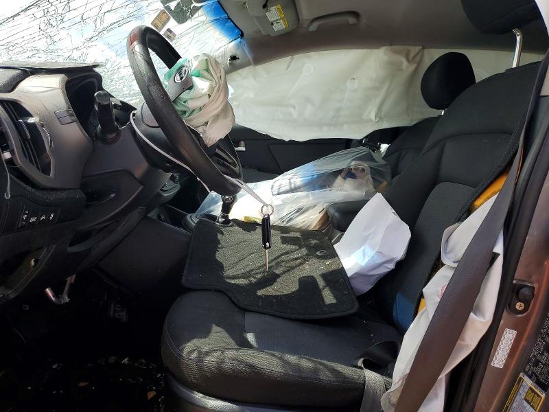 56715716 :رقم المزاد ، KNDPB3AC4F7775890 vin ، 2015 Kia Sportage مزاد بيع