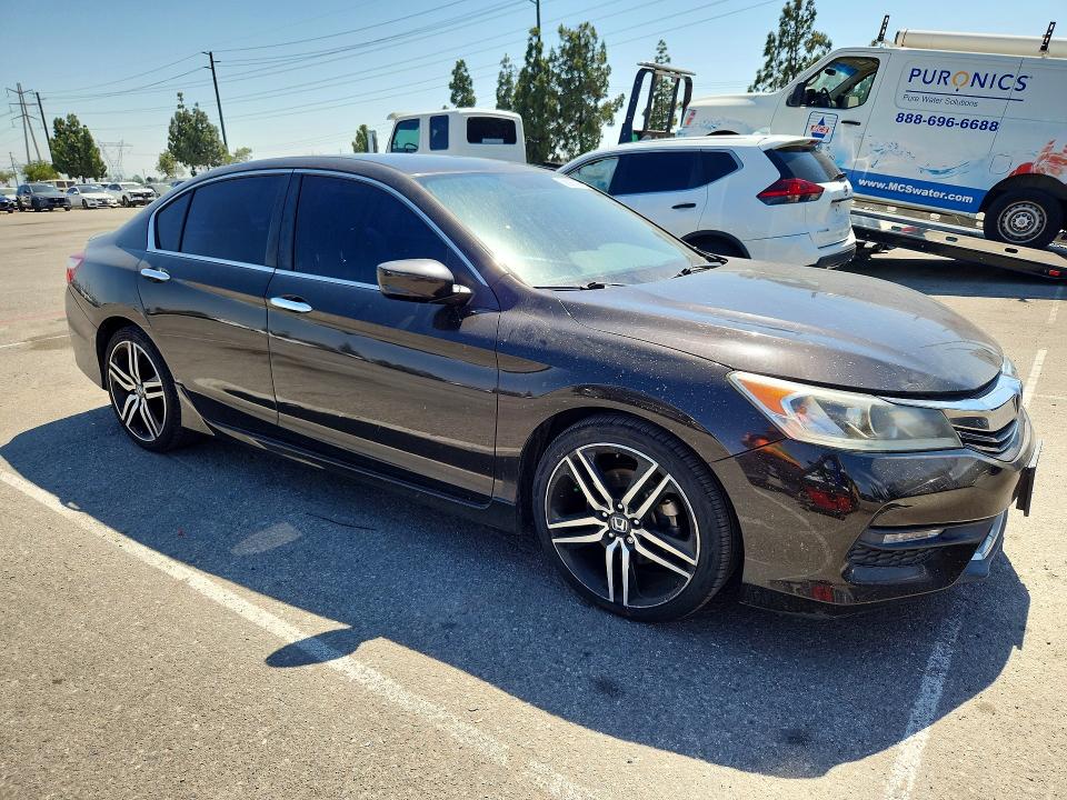 58925766 :رقم المزاد ، 1HGCR2F51HA301627 vin ، 2017 Honda Accord مزاد بيع