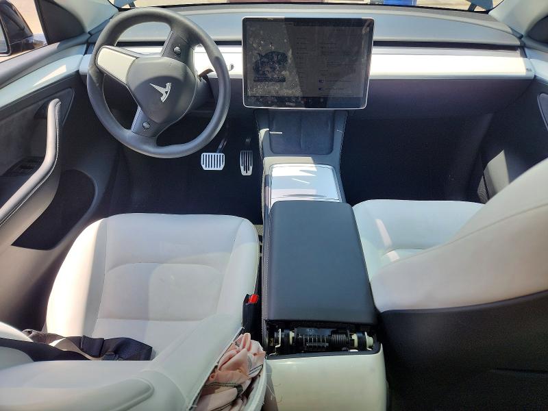 2024 Tesla Model Y მანქანა იყიდება აუქციონზე, vin: 7SAYGDEDXRF103672, აუქციონის ნომერი: 57854956