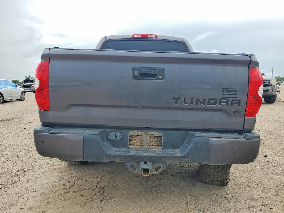 Продажа на аукционе авто 2018 Toyota Tundra, vin: 5TFDW5F13JX718549, номер лота: 58937016