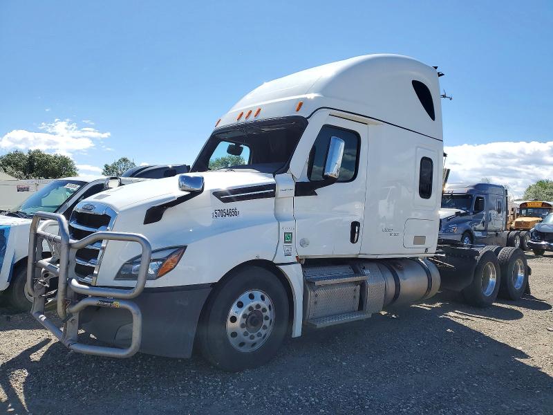 Продажа на аукционе авто 2022 Freightliner Cascadia, vin: 3AKJHHDR6NSNG9521, номер лота: 57054656