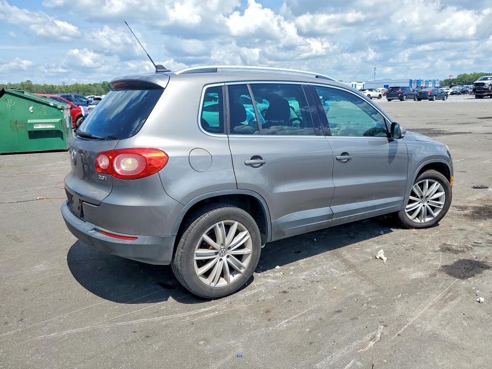 58797326 :رقم المزاد ، WVGAV7AX5BW539106 vin ، 2011 Volkswagen Tiguan مزاد بيع
