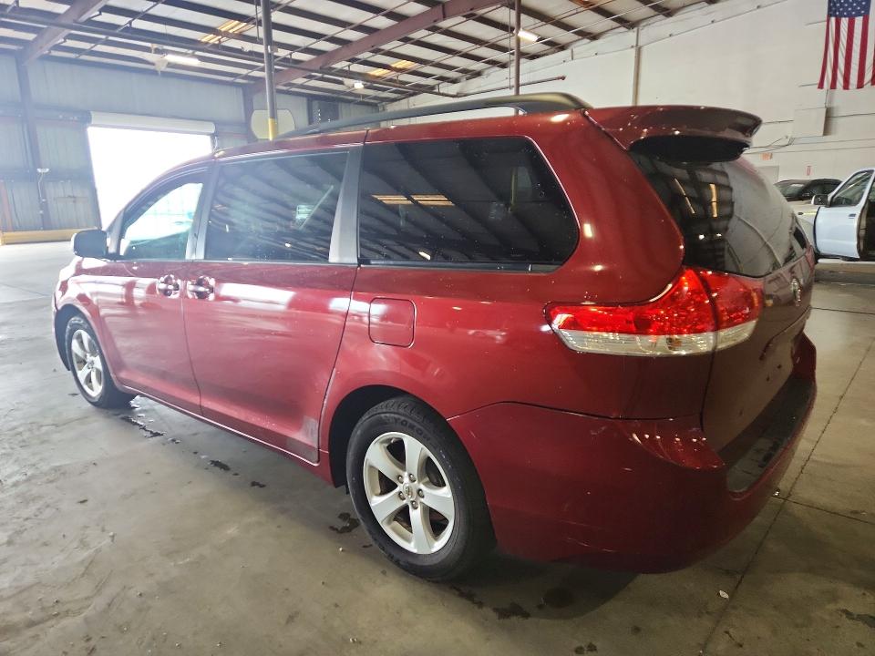 2011 Toyota Sienna მანქანა იყიდება აუქციონზე, vin: 5TDKK3DC4BS123311, აუქციონის ნომერი: 57145926