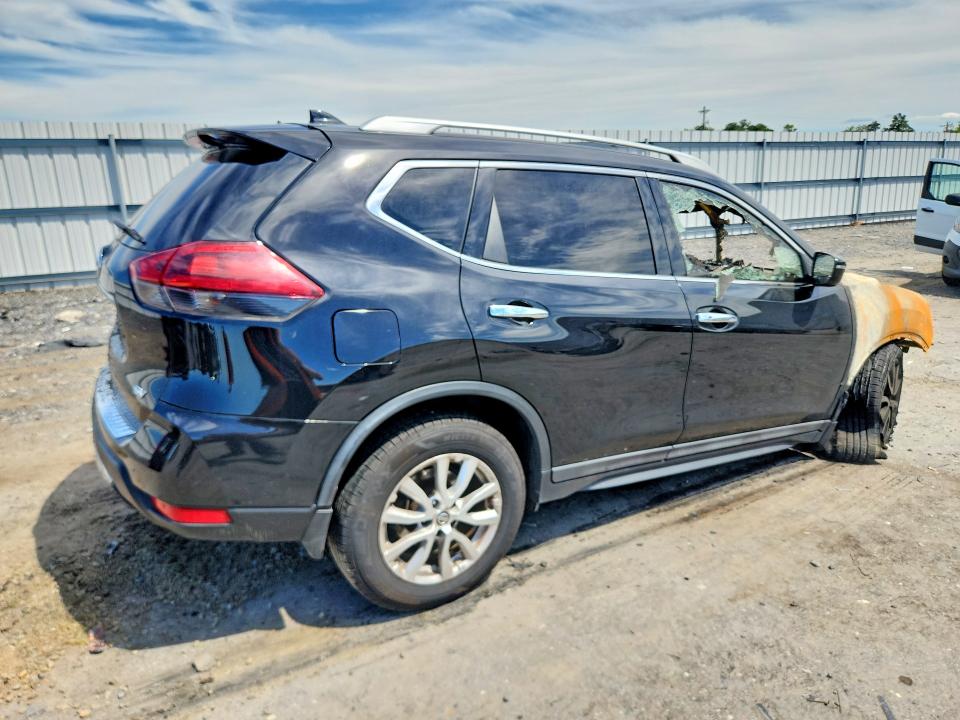 58714486 :رقم المزاد ، 5N1AT2MT5JC818296 vin ، 2018 Nissan Rogue مزاد بيع