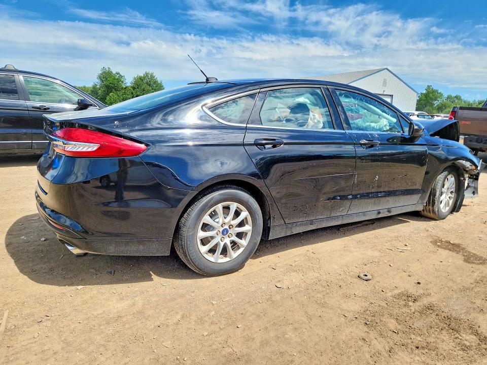 2017 Ford Fusion მანქანა იყიდება აუქციონზე, vin: 3FA6P0G77HR328381, აუქციონის ნომერი: 58604126