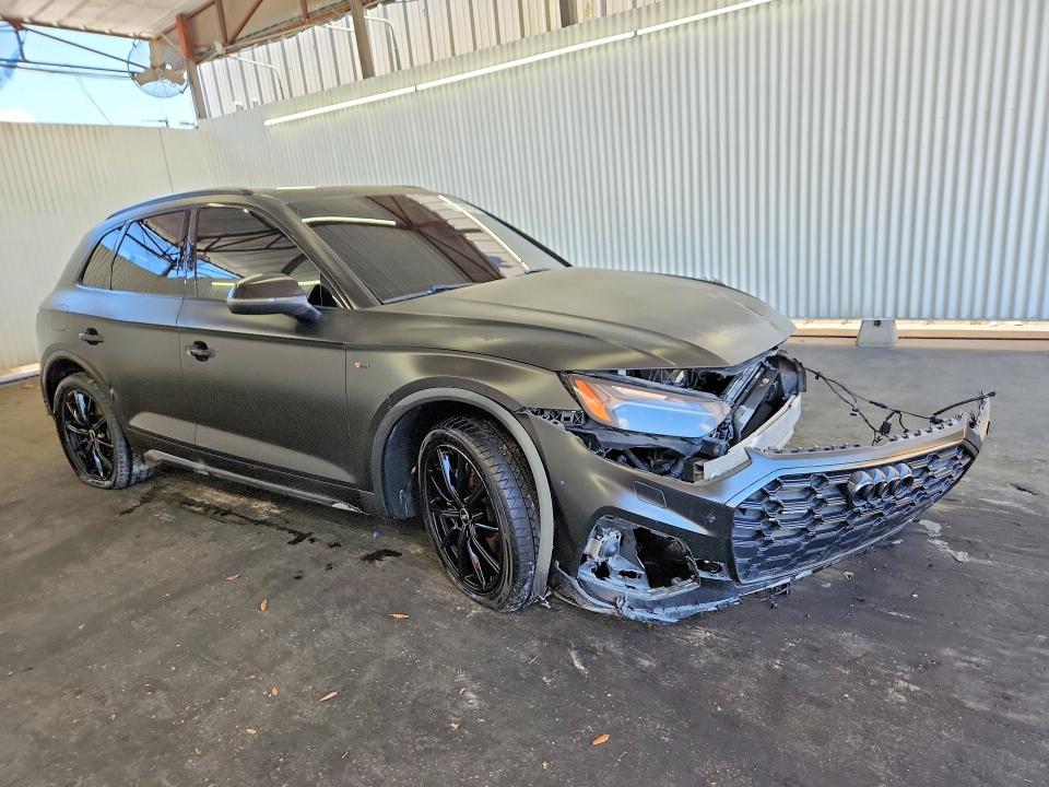 56973196 :رقم المزاد ، WA1F2AFY9N2081383 vin ، 2022 Audi Q5 E مزاد بيع