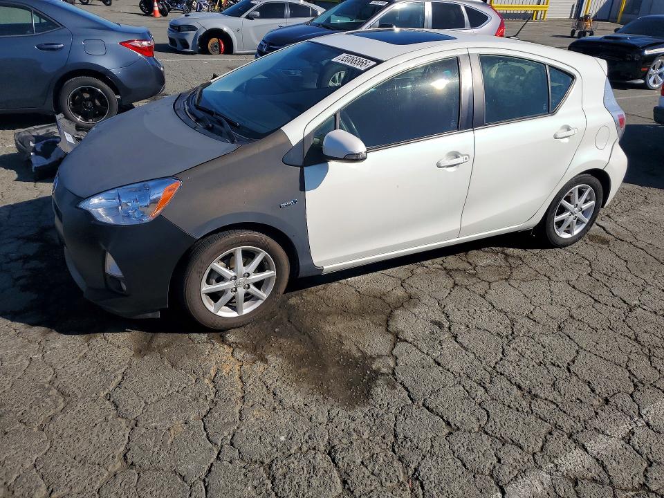 Продаж на аукціоні авто 2012 Toyota Prius C, vin: JTDKDTB39C1025919, номер лоту: 55068866