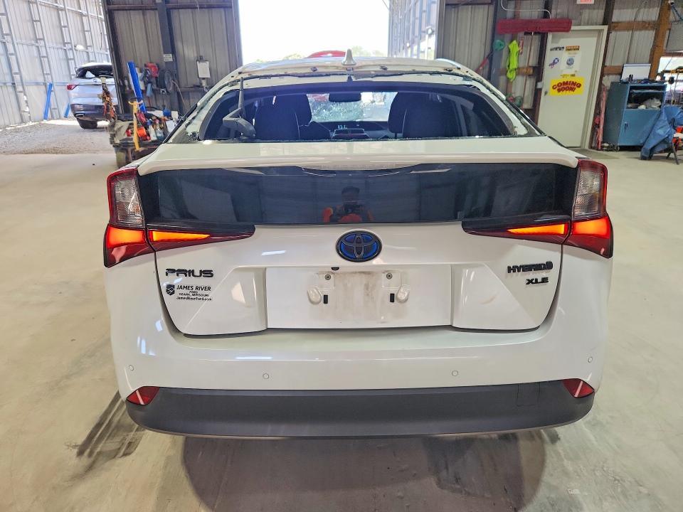 2021 Toyota Prius მანქანა იყიდება აუქციონზე, vin: JTDKAMFU3M3127689, აუქციონის ნომერი: 52708246