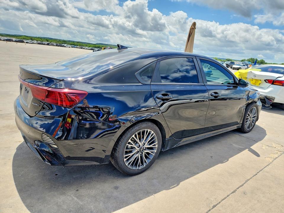 2024 Kia Forte მანქანა იყიდება აუქციონზე, vin: 3KPF54AD7RE821024, აუქციონის ნომერი: 56975166