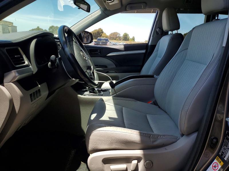 55678096 :رقم المزاد ، 5TDBKRFH9FS170318 vin ، 2015 Toyota Highlander مزاد بيع