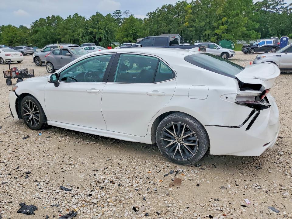 2022 Toyota Camry მანქანა იყიდება აუქციონზე, vin: 4T1G11AKXNU620352, აუქციონის ნომერი: 57505496
