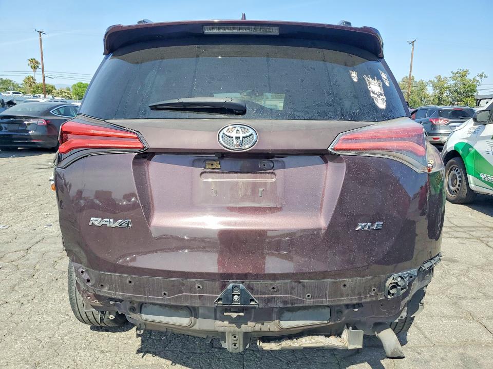 56086636 :رقم المزاد ، 2T3WFREV5HW353293 vin ، 2017 Toyota Rav4 مزاد بيع