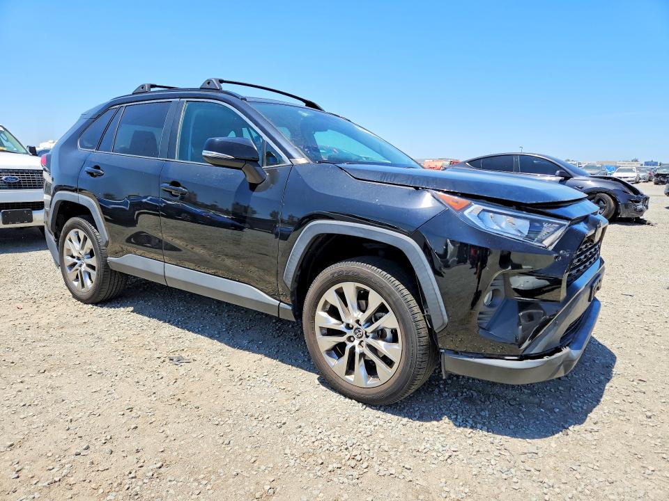 57111636 :رقم المزاد ، 2T3C1RFV3LW096966 vin ، 2020 Toyota Rav4 مزاد بيع