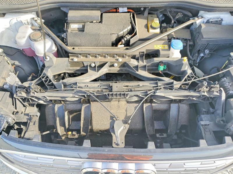 55589706 :رقم المزاد ، WA1J2BFZ2NP042288 vin ، 2022 Audi Q4 E-tron مزاد بيع