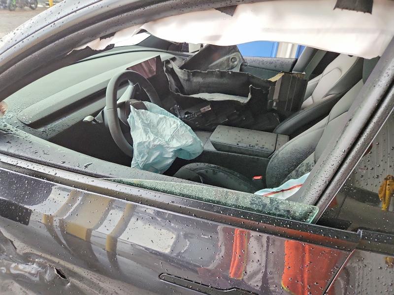 57183786 :رقم المزاد ، 7SAYGDED2TF643475 vin ، 2026 Tesla Model Y مزاد بيع