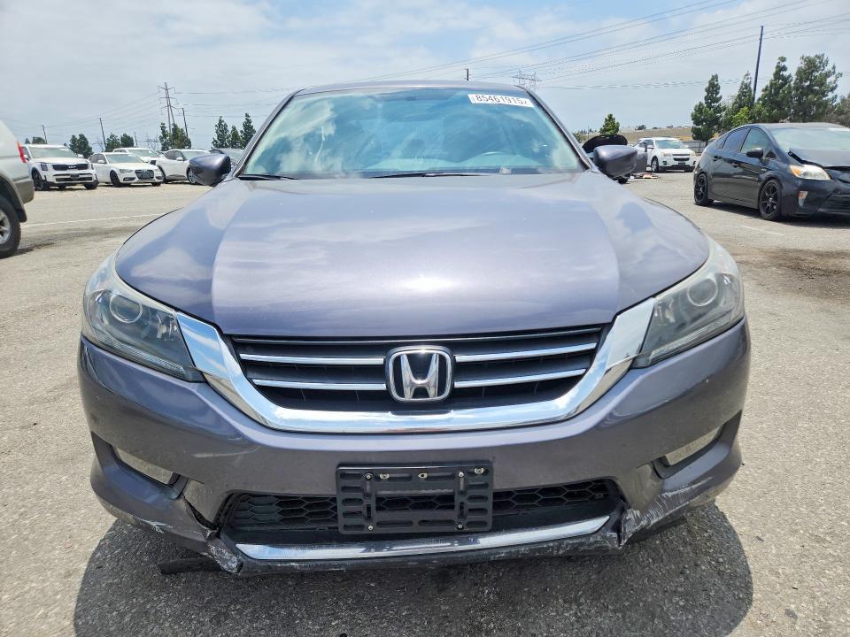Продажа на аукционе авто 2015 Honda Accord, vin: 1HGCR2F57FA083643, номер лота: 85461915