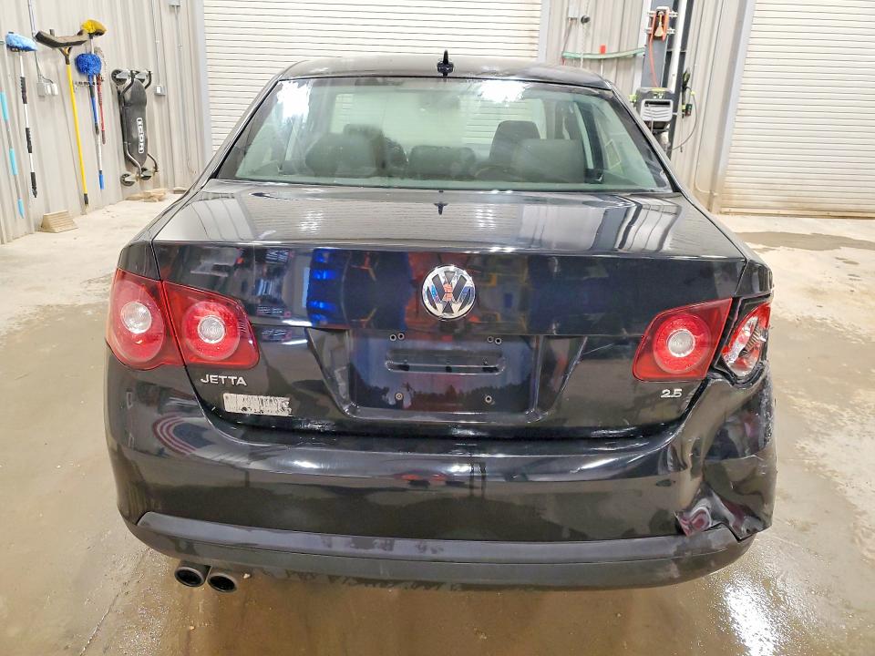 57737556 :رقم المزاد ، 3VWRX7AJ6AM041537 vin ، 2010 Volkswagen Jetta مزاد بيع