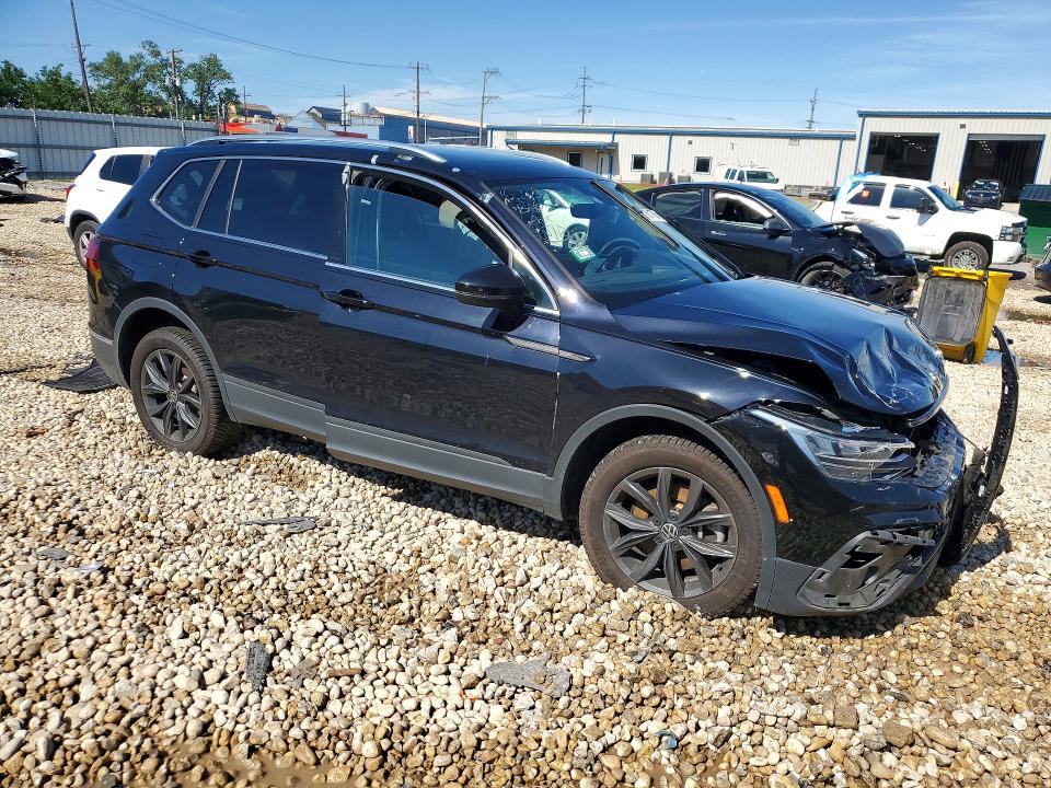 57061756 :رقم المزاد ، 3VV2B7AX3NM038397 vin ، 2022 Volkswagen Tiguan مزاد بيع