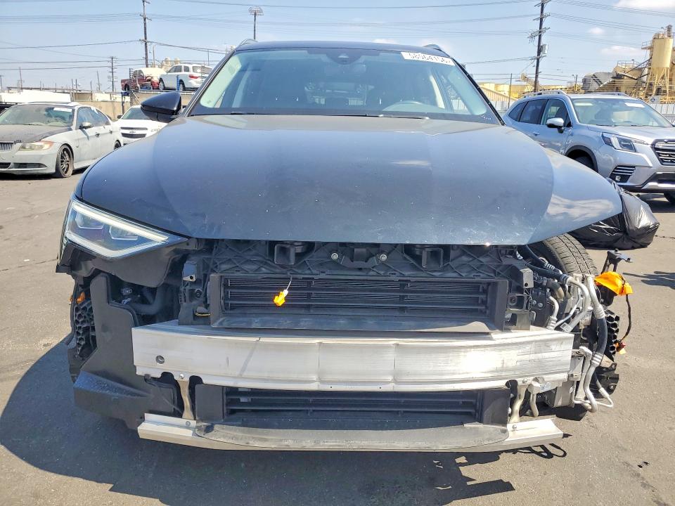 Продажа на аукционе авто 2024 Audi Q8 E-tron, vin: WA15AAGEXRB039331, номер лота: 58064156