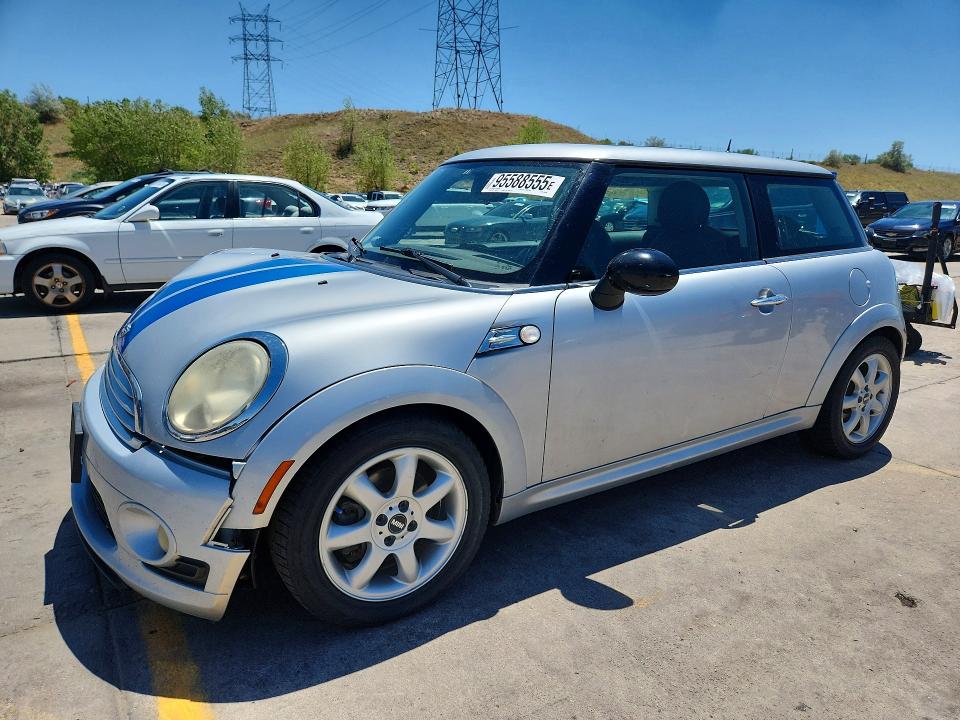 Продажа на аукционе авто 2010 Mini Cooper, vin: WMWMF3C51ATZ28096, номер лота: 95588555
