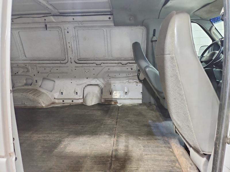 57755086 :رقم المزاد ، 1FTRE14213HA81834 vin ، 2003 Ford E150 مزاد بيع