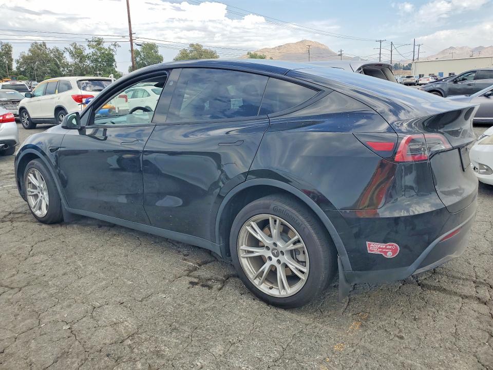 58272086 :رقم المزاد ، 7SAYGDEE3PF884606 vin ، 2023 Tesla Model Y مزاد بيع