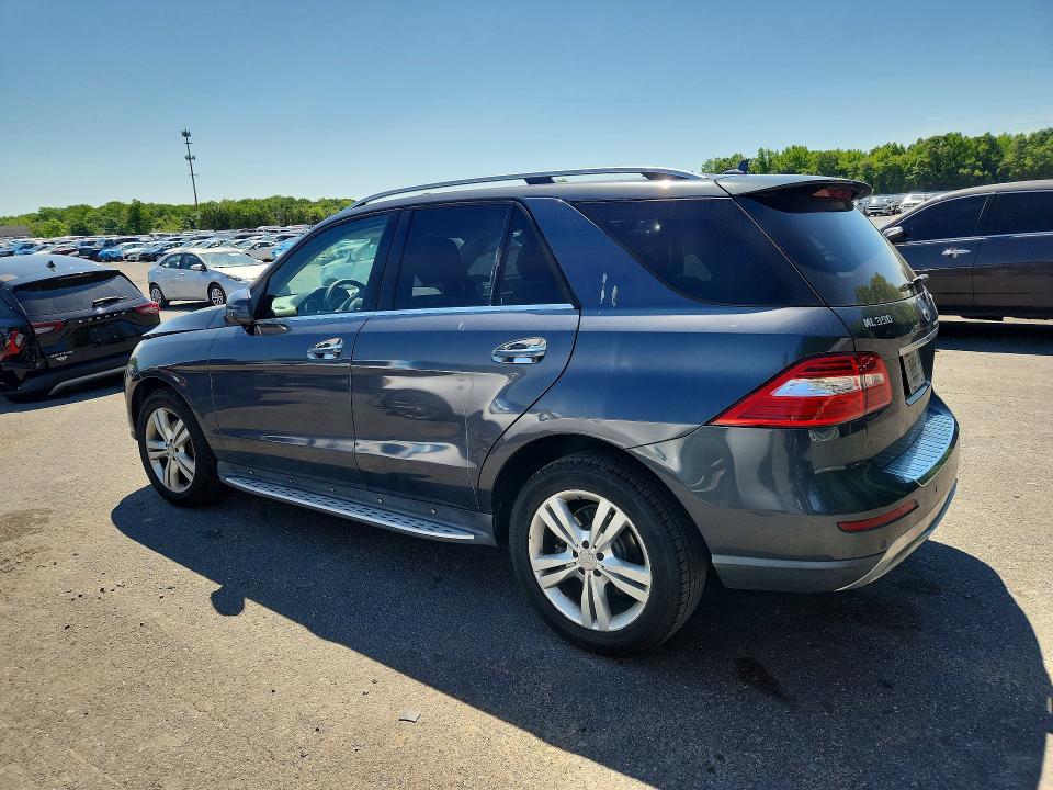 2014 Mercedes-benz Ml მანქანა იყიდება აუქციონზე, vin: 4JGDA5HBXEA330243, აუქციონის ნომერი: 55602046