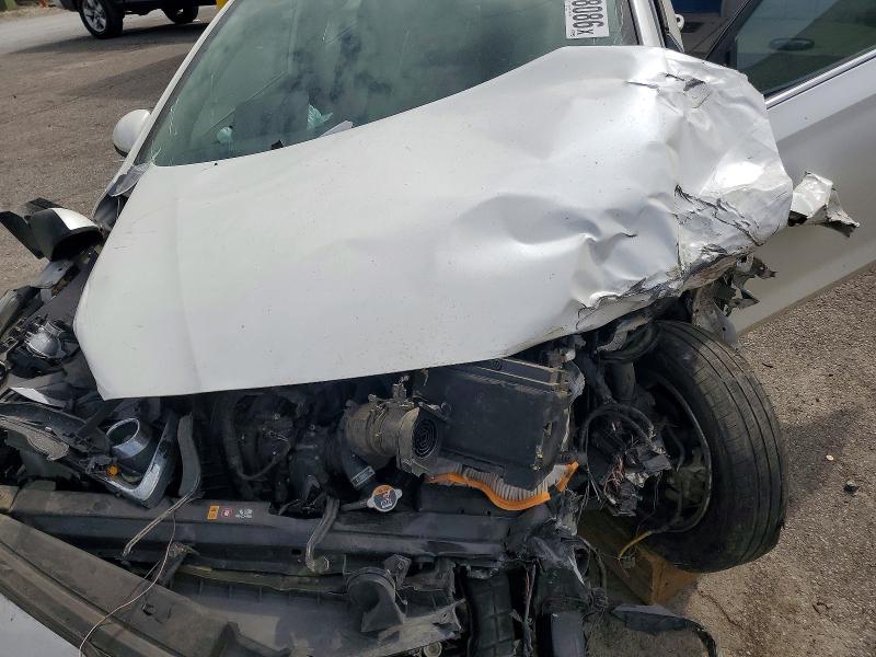 2022 Hyundai Accent მანქანა იყიდება აუქციონზე, vin: 3KPC24A68NE173278, აუქციონის ნომერი: 57318086