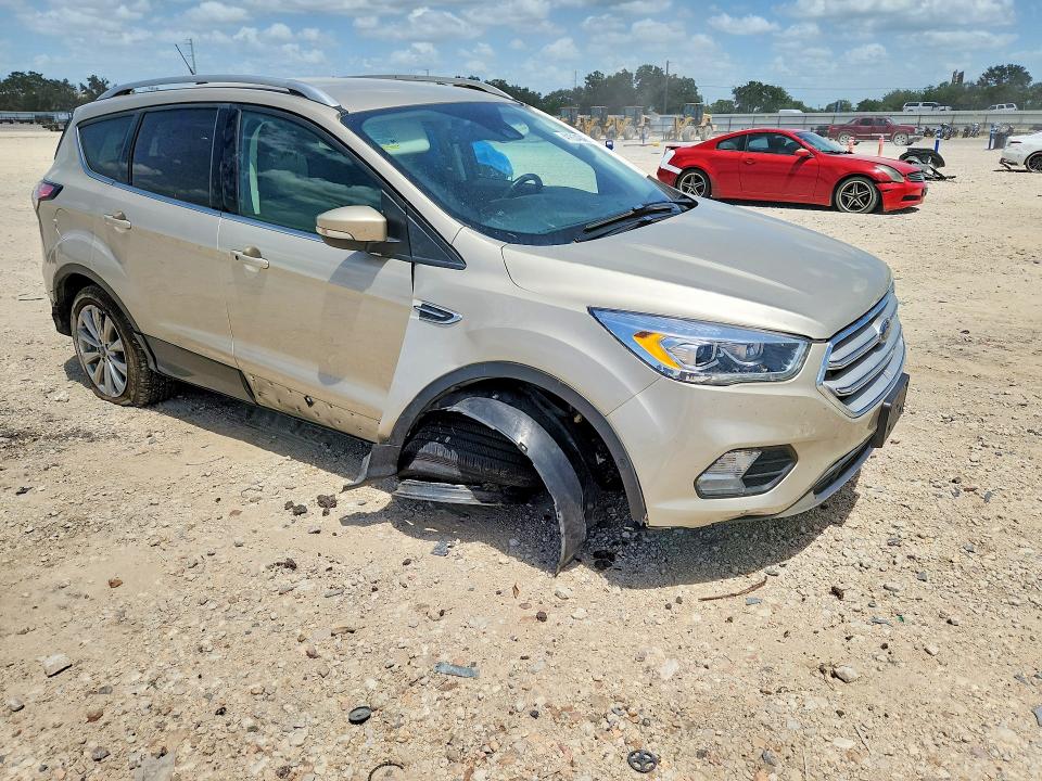 2018 Ford Escape მანქანა იყიდება აუქციონზე, vin: 1FMCU0J93JUD04038, აუქციონის ნომერი: 41634046