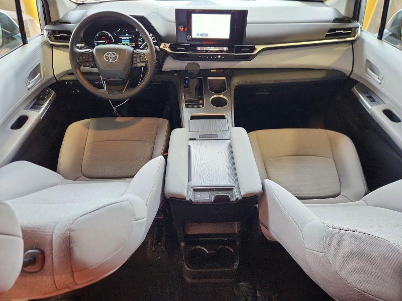 55012176 :رقم المزاد ، 5TDBSKFC1SS206170 vin ، 2025 Toyota Sienna مزاد بيع