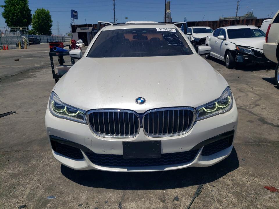 2017 Bmw 750 მანქანა იყიდება აუქციონზე, vin: WBA7F2C53HG421761, აუქციონის ნომერი: 57598326