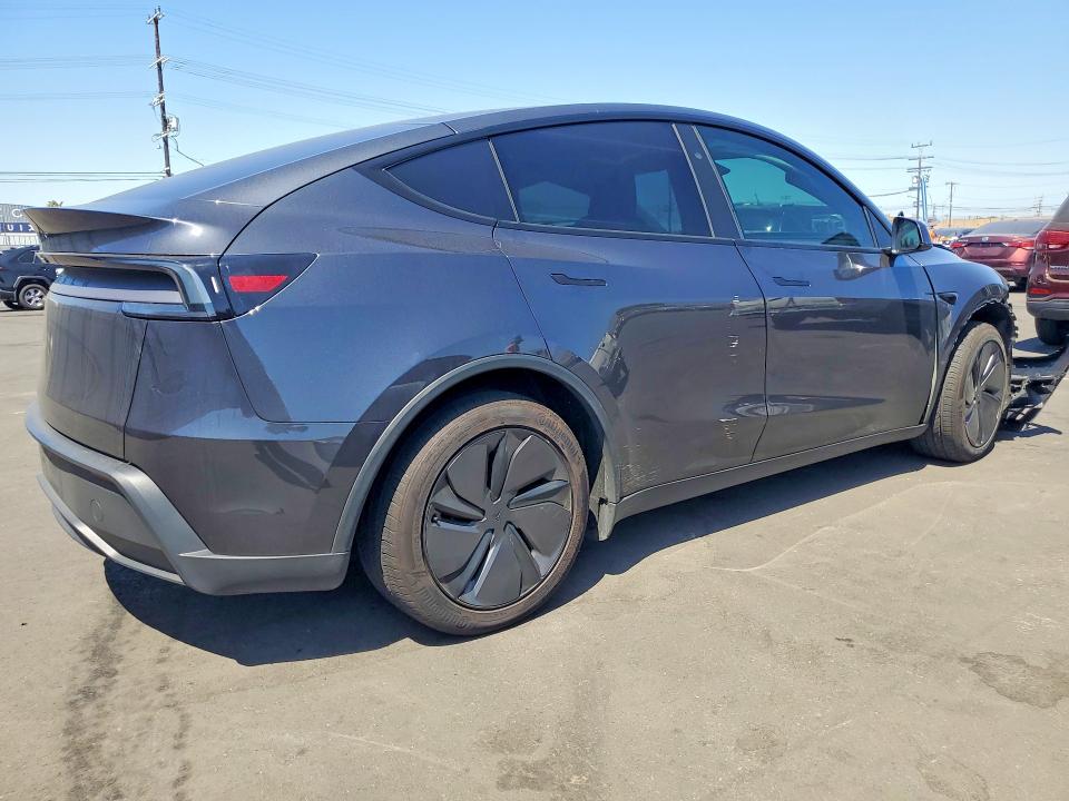 2026 Tesla Model Y მანქანა იყიდება აუქციონზე, vin: 7SAYGDED7TF388306, აუქციონის ნომერი: 57702106