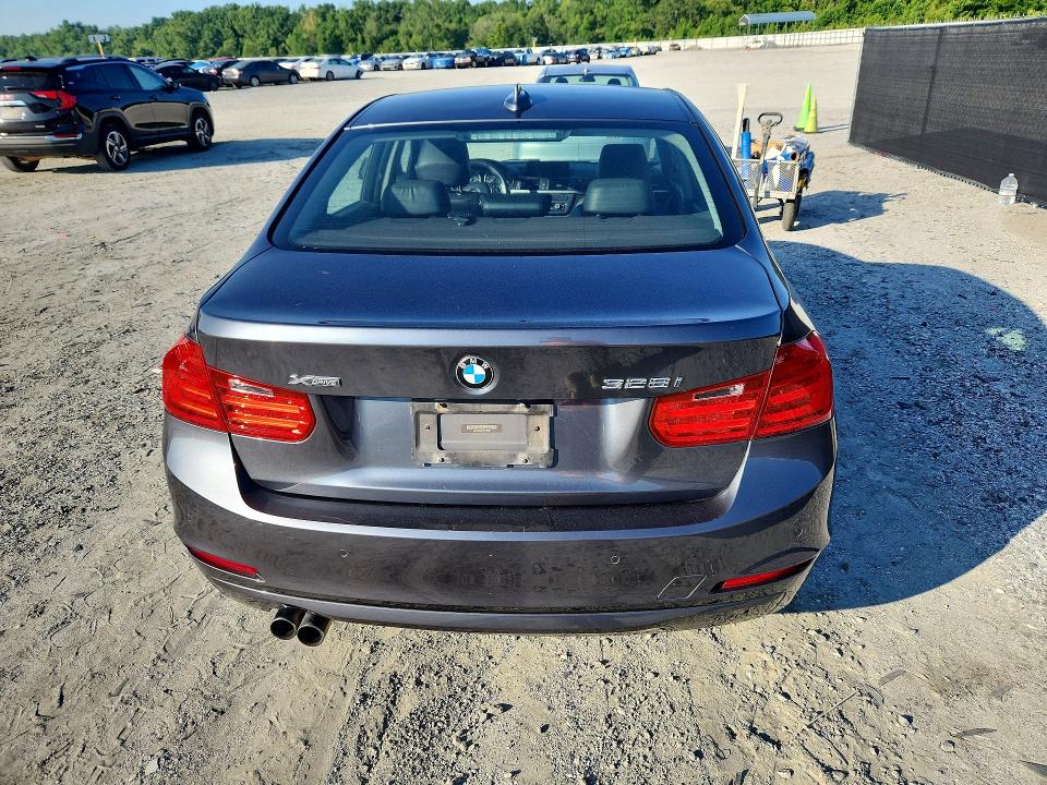 2015 Bmw 328 მანქანა იყიდება აუქციონზე, vin: WBA3B3C54FF545587, აუქციონის ნომერი: 58286456