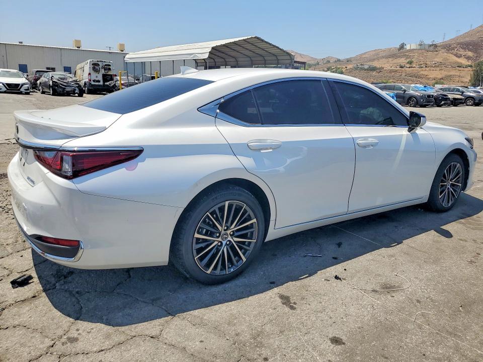 2025 Lexus Es 300h მანქანა იყიდება აუქციონზე, vin: 58ADA1C14SU070545, აუქციონის ნომერი: 57692176