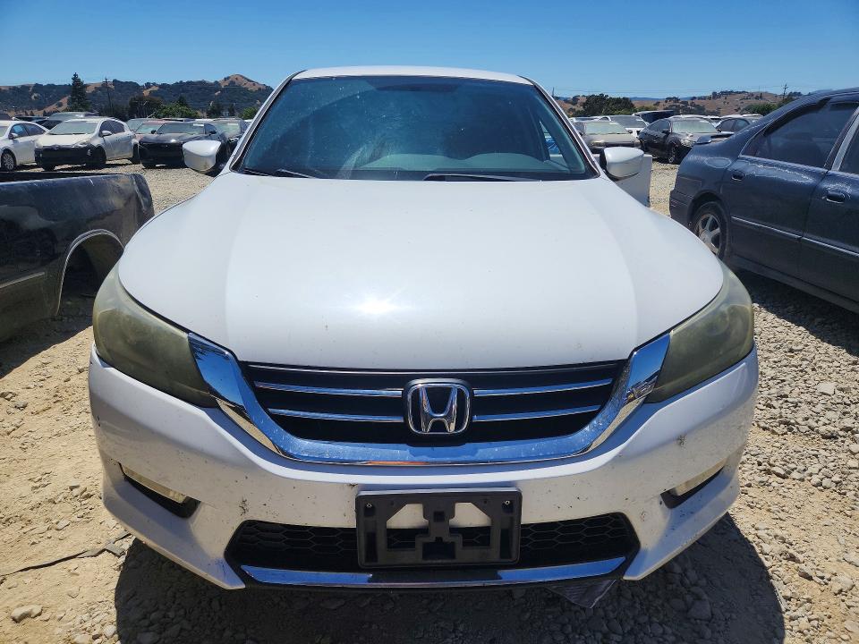 58606986 :رقم المزاد ، 1HGCR2F55EA222490 vin ، 2014 Honda Accord مزاد بيع