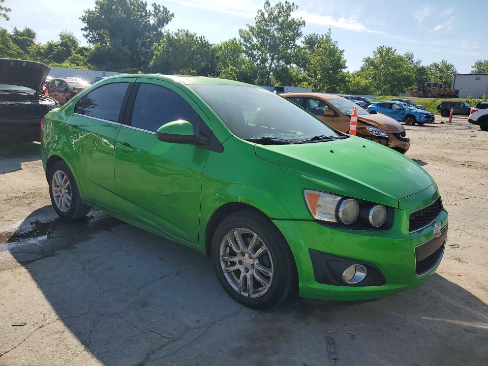 2015 Chevrolet Sonic მანქანა იყიდება აუქციონზე, vin: 1G1JC5SH3F4132398, აუქციონის ნომერი: 54653676