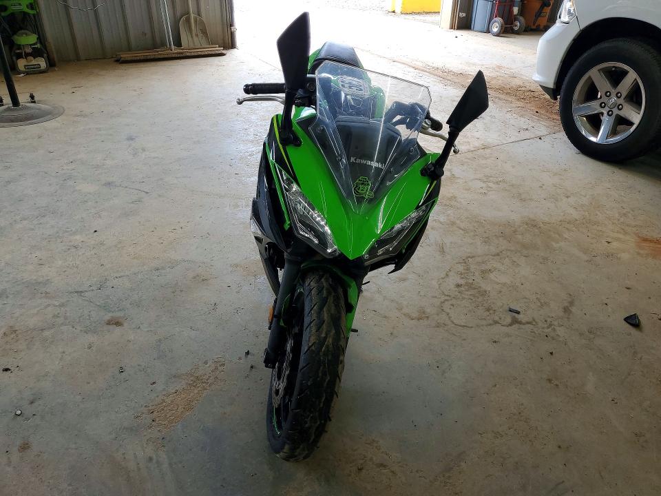 56772616 :رقم المزاد ، JKAEXEK17JDA23996 vin ، 2018 Kawasaki Ex650 مزاد بيع