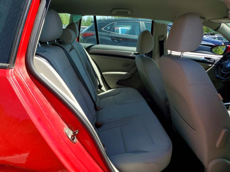 55615116 :رقم المزاد ، 3VWC17AU2HM504558 vin ، 2017 Volkswagen Golf Sportwagen مزاد بيع