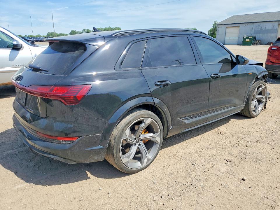 2022 Audi E-tron S მანქანა იყიდება აუქციონზე, vin: WA1VCBGE3NB039763, აუქციონის ნომერი: 56596386
