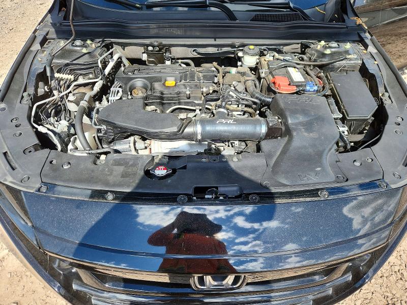 55521786 :رقم المزاد ، 1HGCV2E35KA017355 vin ، 2019 Honda Accord مزاد بيع