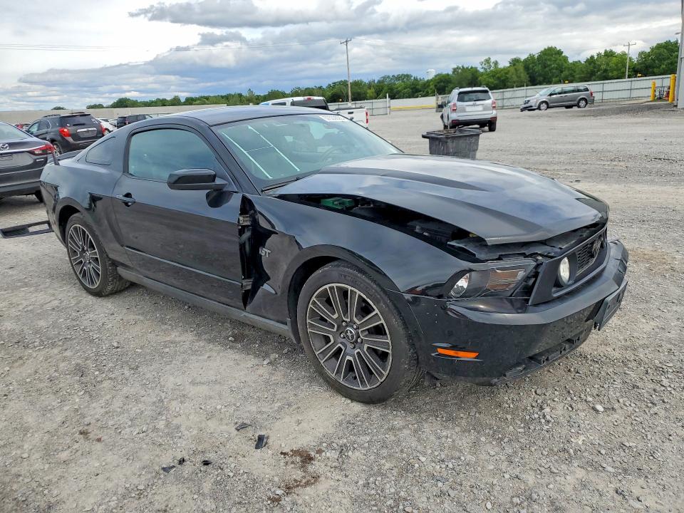 57509626 :رقم المزاد ، 1ZVBP8CH6A5128989 vin ، 2010 Ford Mustang مزاد بيع