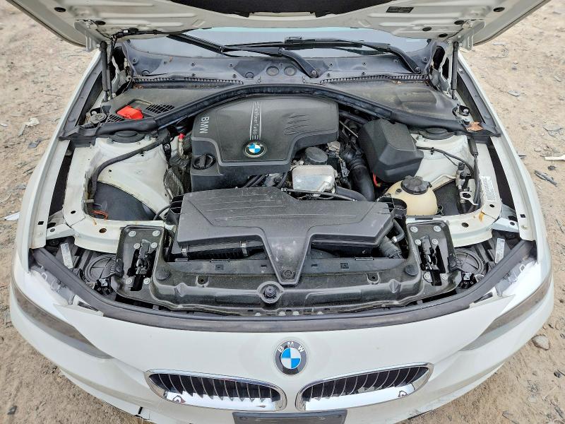 56738536 :رقم المزاد ، WBA3B1C53EK134904 vin ، 2014 Bmw 320 مزاد بيع