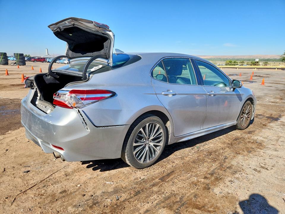Продаж на аукціоні авто 2020 Toyota Camry, vin: 4T1G11AK2LU302173, номер лоту: 58103906