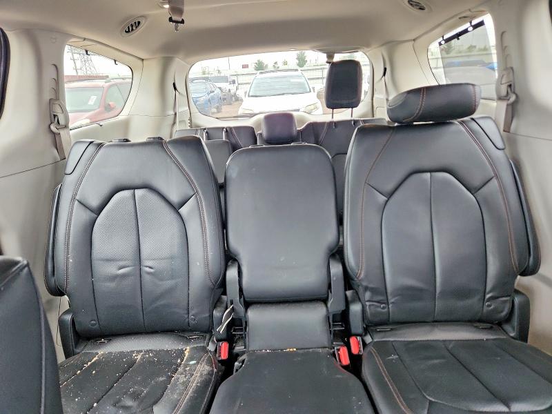 55122056 :رقم المزاد ، 2C4RC1EG1JR257329 vin ، 2018 Chrysler Pacifica مزاد بيع