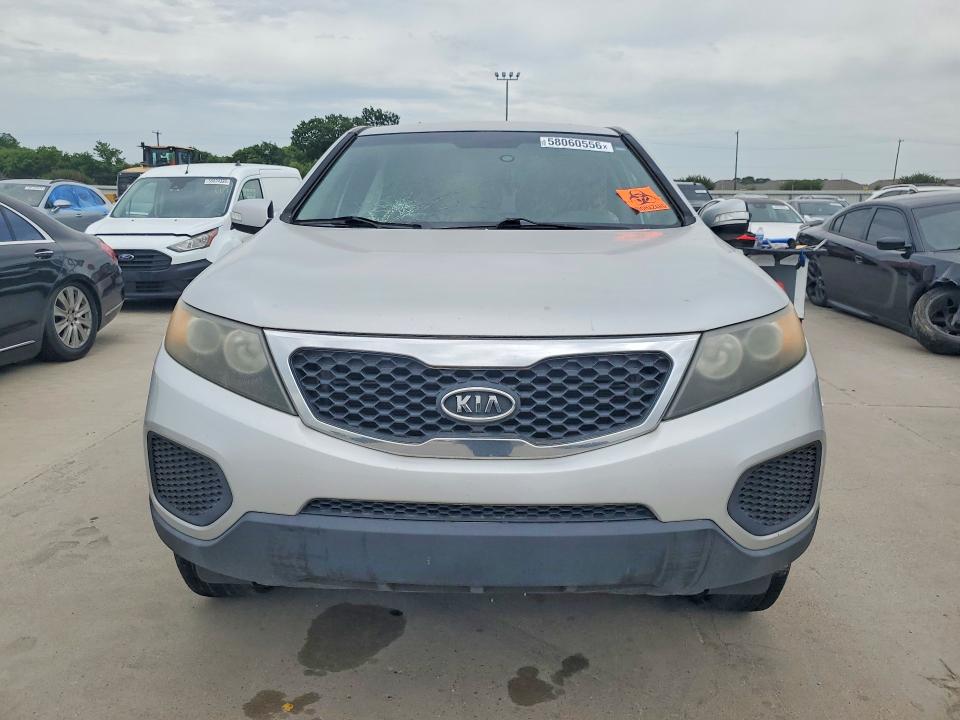 2011 Kia Sorento მანქანა იყიდება აუქციონზე, vin: 5XYKT3A10BG075724, აუქციონის ნომერი: 58060556