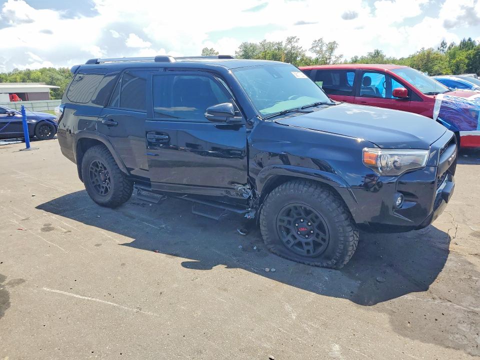 58517726 :رقم المزاد ، JTEFU5JRXN5258072 vin ، 2022 Toyota 4runner مزاد بيع