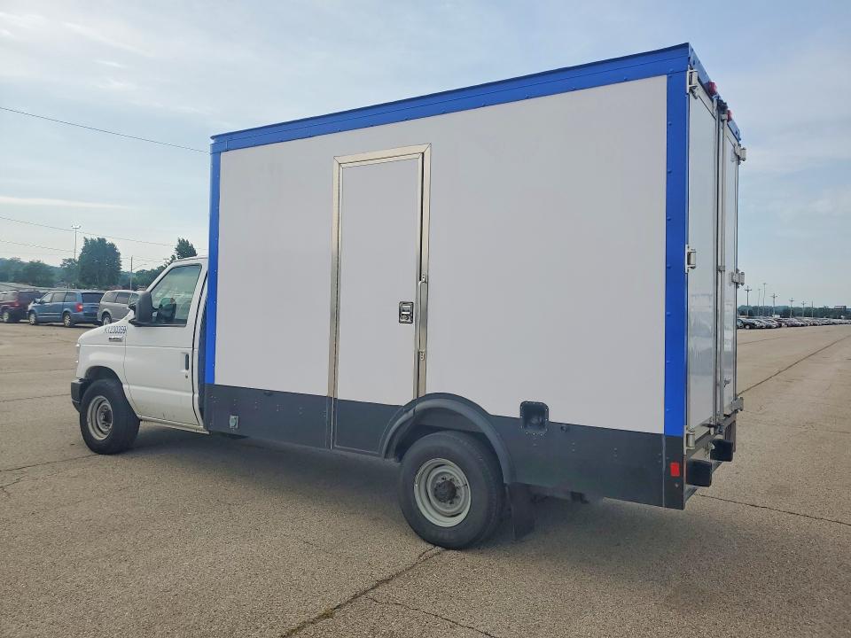 2023 Ford Econoline მანქანა იყიდება აუქციონზე, vin: 1FDWE3FK2PDD32087, აუქციონის ნომერი: 55891216