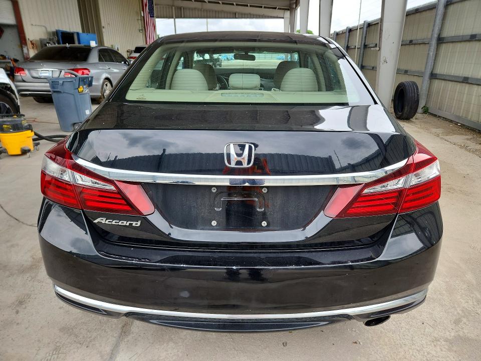 Продажа на аукционе авто 2017 Honda Accord, vin: 1HGCR2F38HA263408, номер лота: 55898596