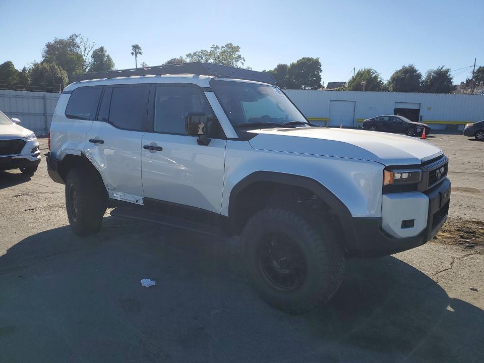 Продажа на аукционе авто 2025 Toyota Land Cruiser, vin: JTEABFAJ2S5017196, номер лота: 58749046