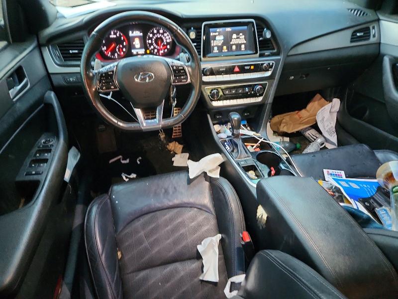 57645176 :رقم المزاد ، 5NPE34AF8JH692262 vin ، 2018 Hyundai Sonata مزاد بيع